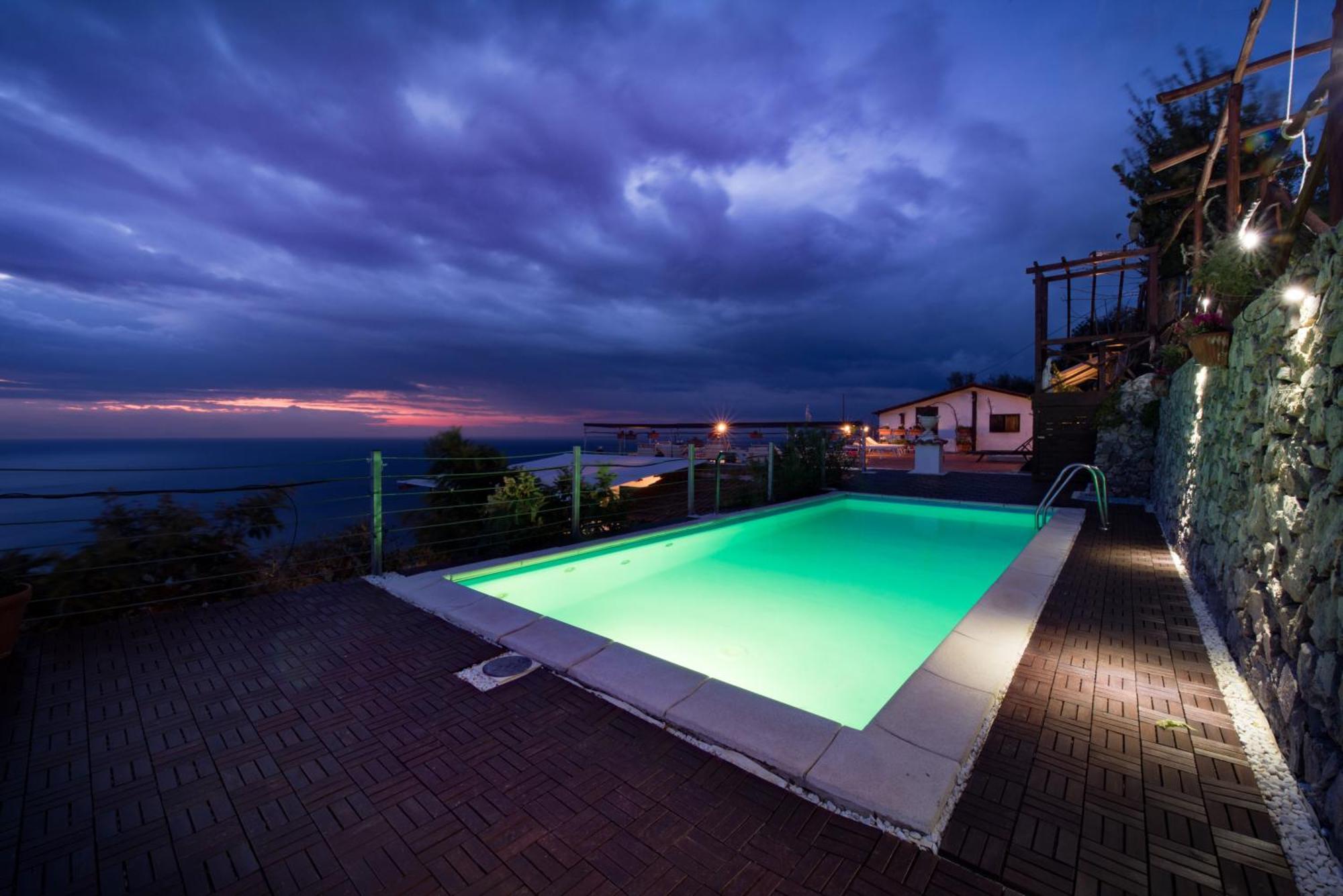 Bed and Breakfast H.H.Le Palme Амальфі Екстер'єр фото